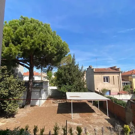 L'albertini-appartement Elegant Avec Terrasse-parking Gratuit- Lägenhet