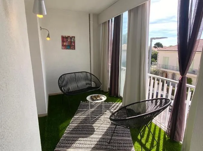 L'albertini-appartement Elegant Avec Terrasse-parking Gratuit- Apartamento