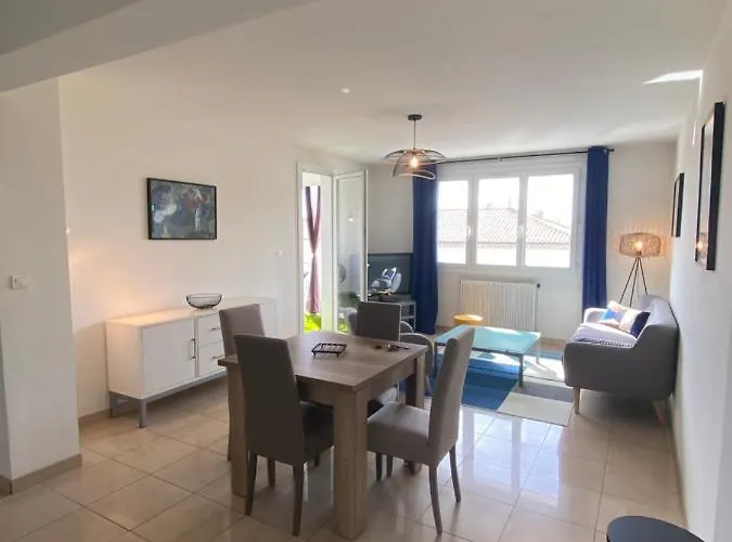 Διαμέρισμα L'albertini-appartement Elegant Avec Terrasse-parking Gratuit-
